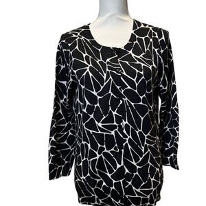 Pendleton Women's Black and White Cardigan Size Medium‎